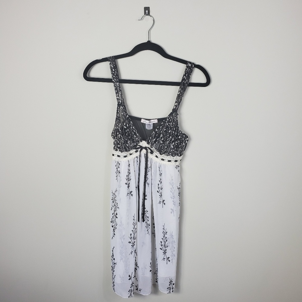 ♥️ Linea Donatella Black & White Floral Print Slip